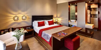 Double Room 1 Queen bed — Trip.com listing photograph